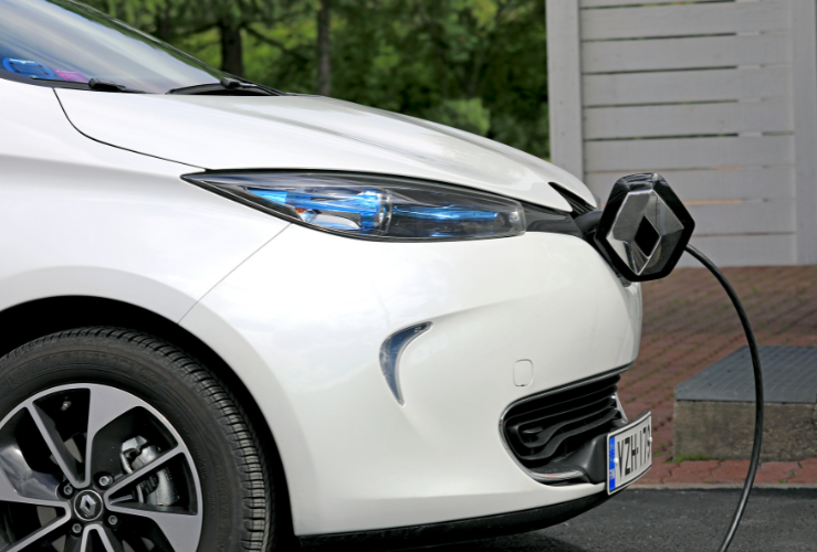 Renault Zoe car-derived van charging